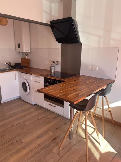 דירות Périgueux Studio Moderne Et Cosy Avec Balcon Et Parking מראה חיצוני תמונה